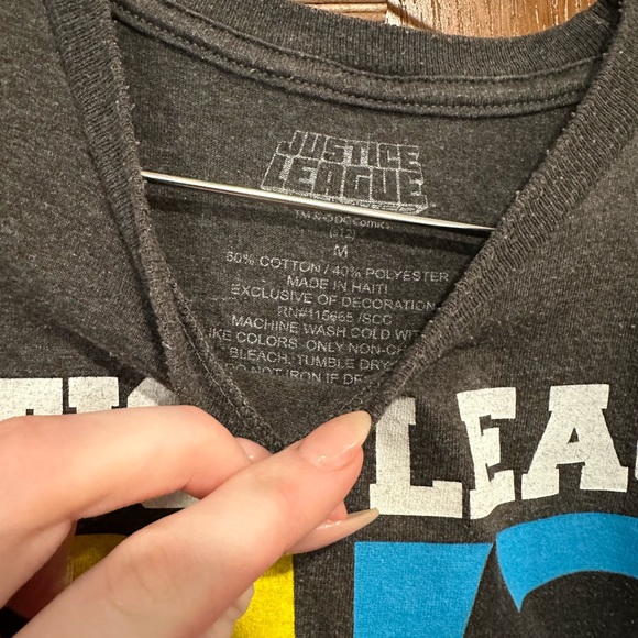 RARE Vintage Justice League Shirt 90s Comics - Picture 4 of 5